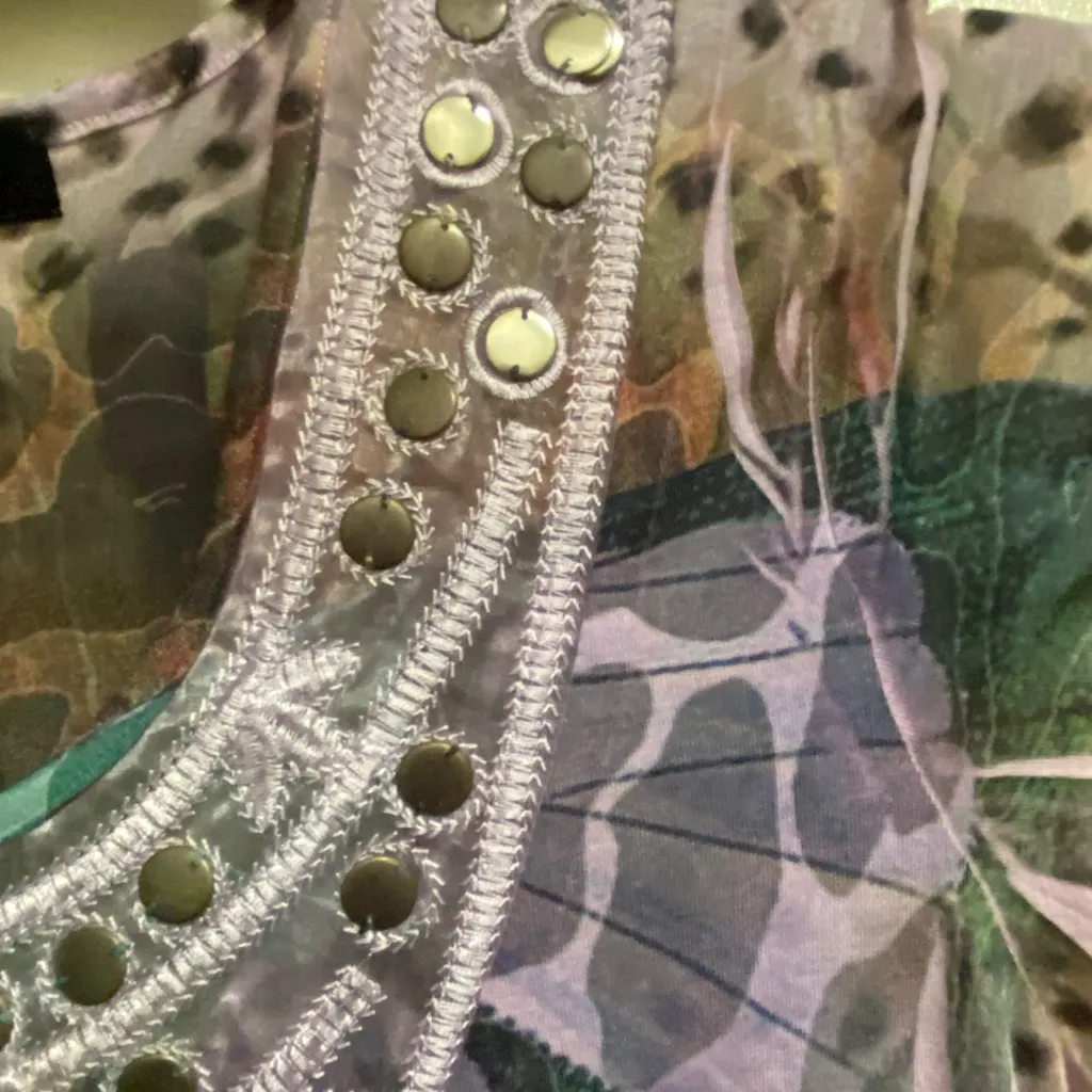 BLEU Brand Womens Blouse Top S Butterfly Boho Print Metal Neck Detail Sharkbite Purple - Image 3