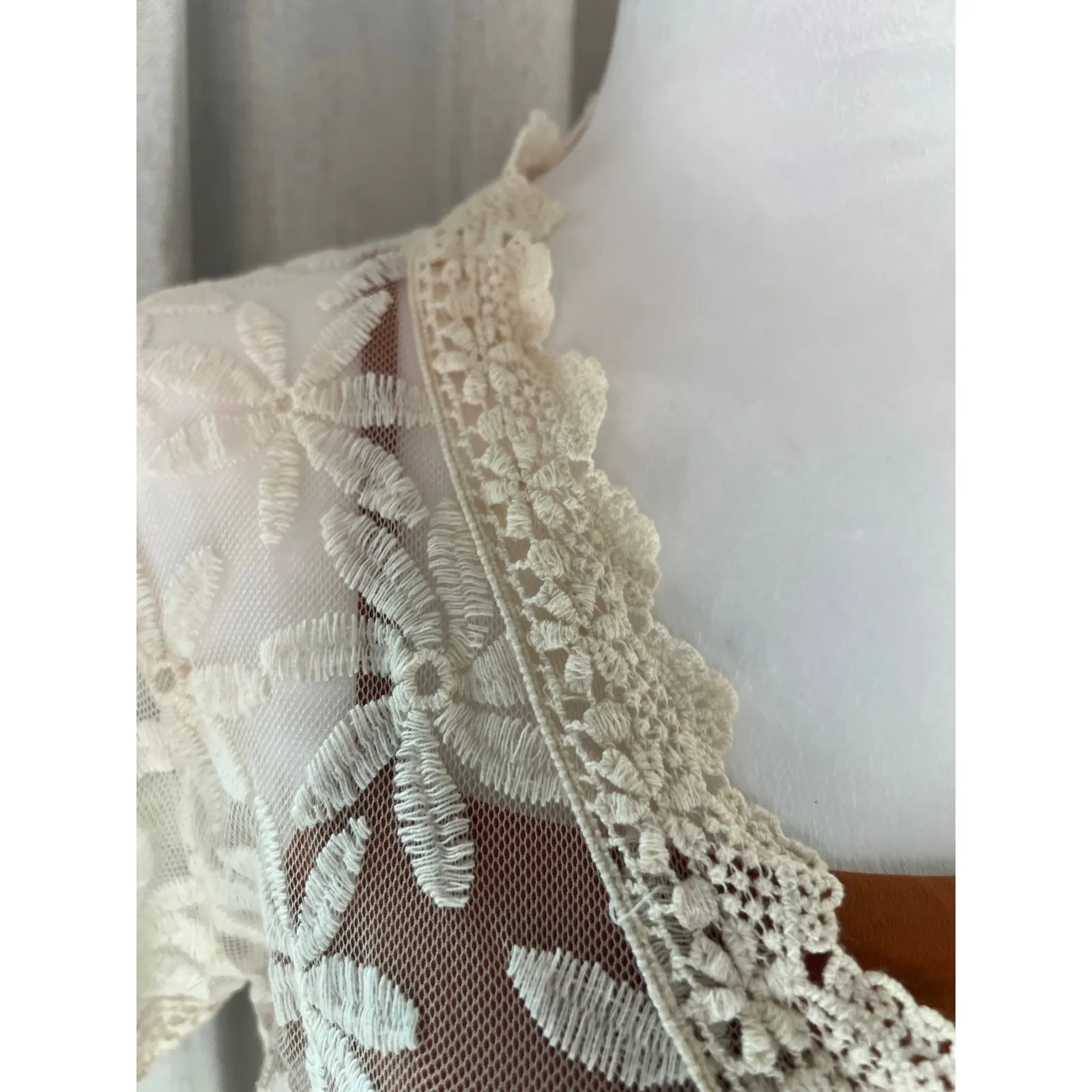 Cato  Lace Cardigan woman's Small Shrug Floral‎ Cover-Up Button Front Bohemian - Image 4