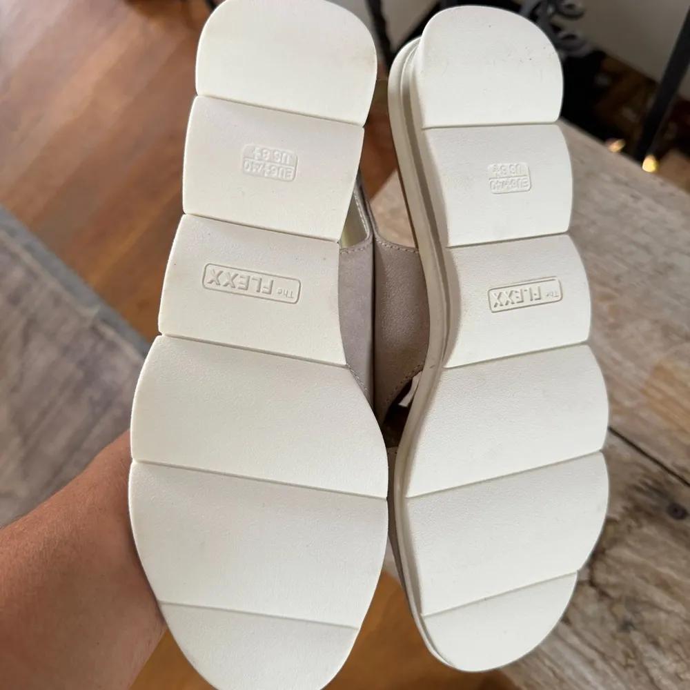 THE FLEXX Suede Leather Cross Band Back Strap Sport sandals Capri Dune beige 8.5 White - Image 4