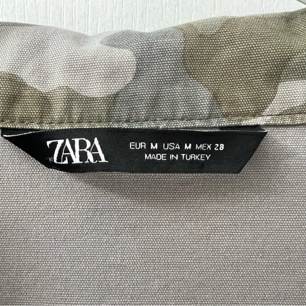 Zara Cropped Green Raw Hem Velcro Pocket Camo Print Army Utility Jacket (Sz M) - Image 8