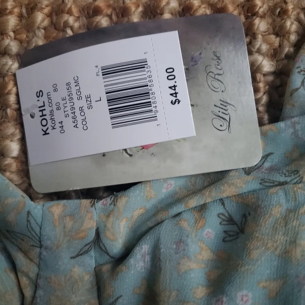 Ruffled sleeves skater dress very lightweight with build in cups New Lar… - Image 5