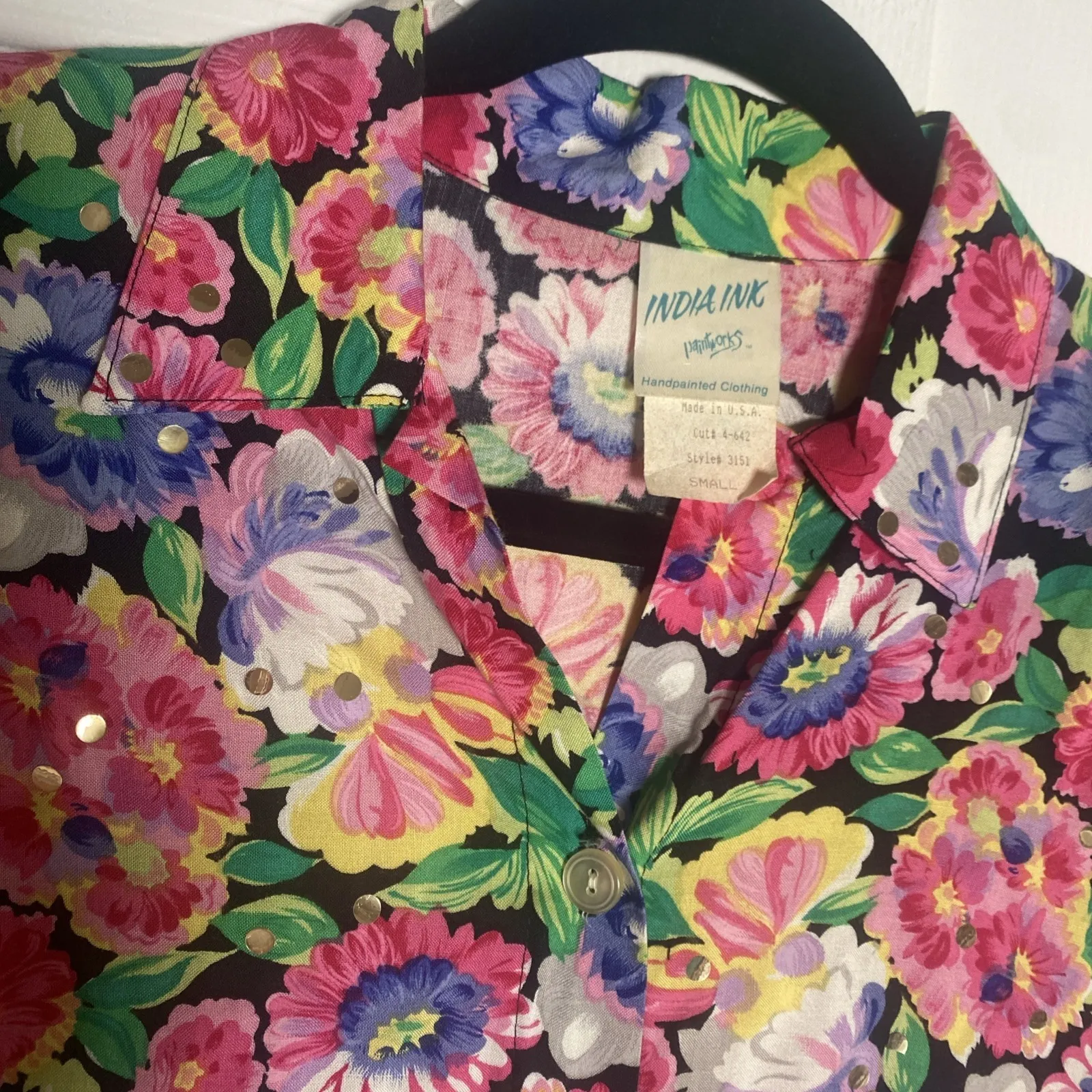 Vintage India Ink Paintworks WOmens Small Floral Handpainted Clothing Button - Image 5