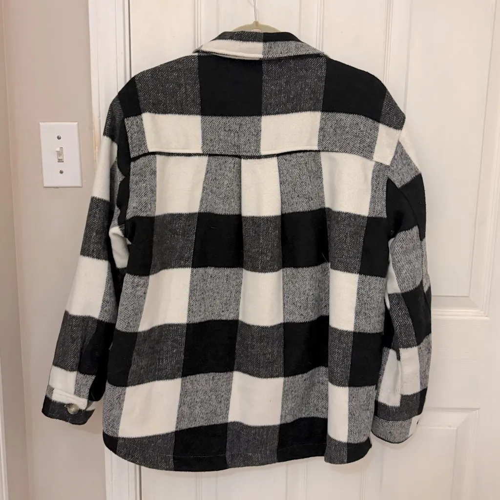 Love Tree Buffalo Plaid Sherpa Lined Shacket - Image 7