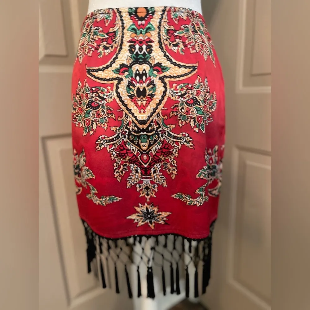 Linda Segal for Creative Image Associates vintage red print fringed skirt Size 6 - Image 3