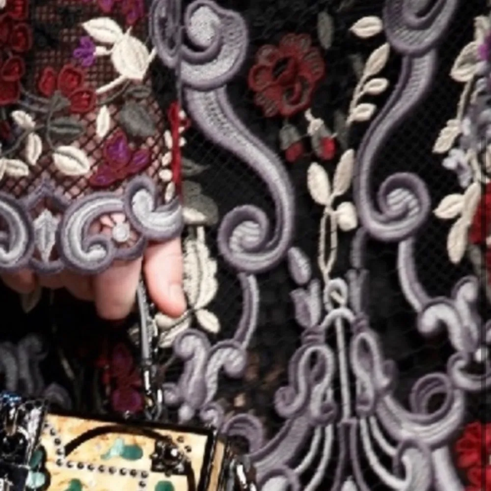 nwot Dolce&gabbana lace dress - Image 4