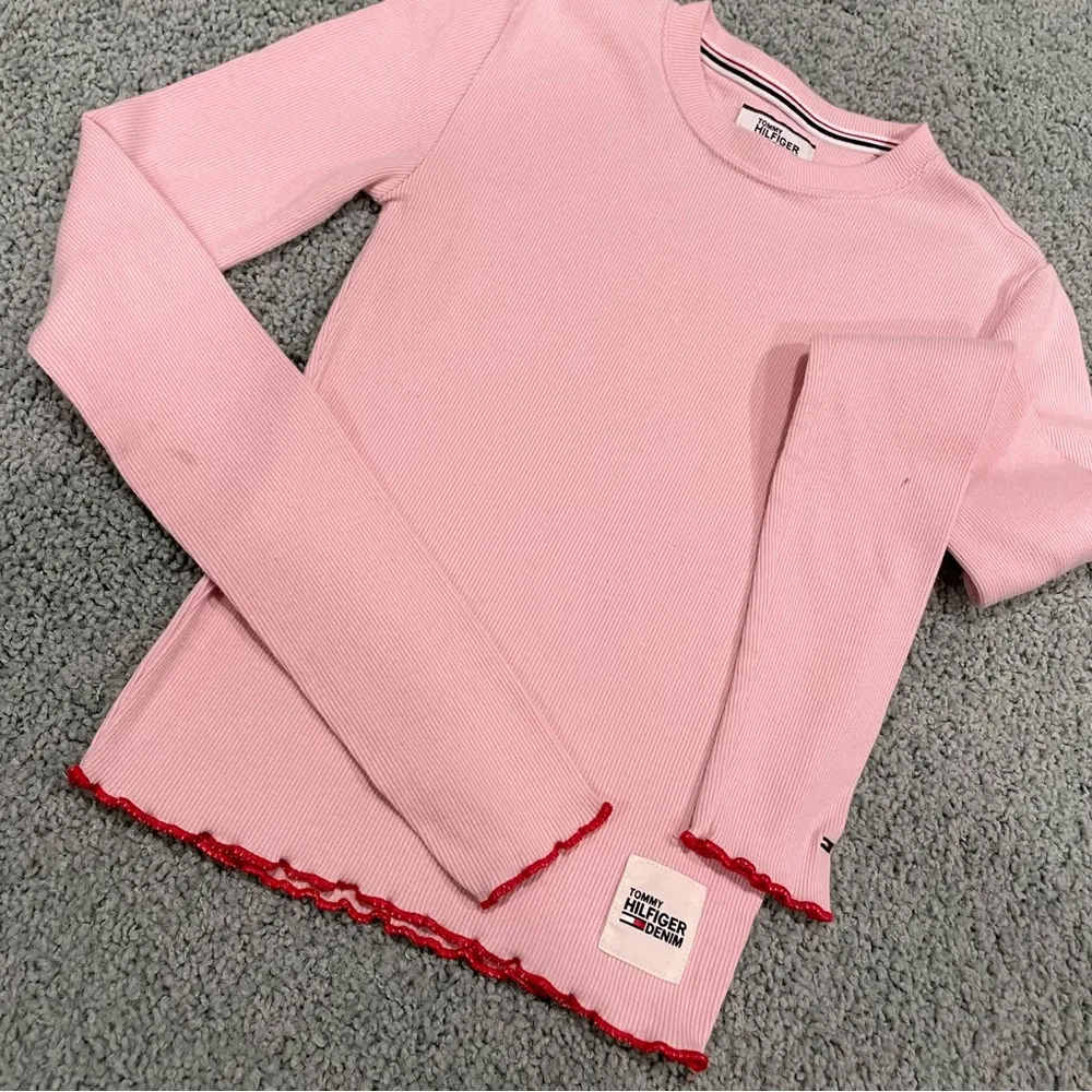 Vtg Y2K Tommy Hilfiger Pink Logo Long Sleeve Top Sz XXS Lettuce Hem - Image 3