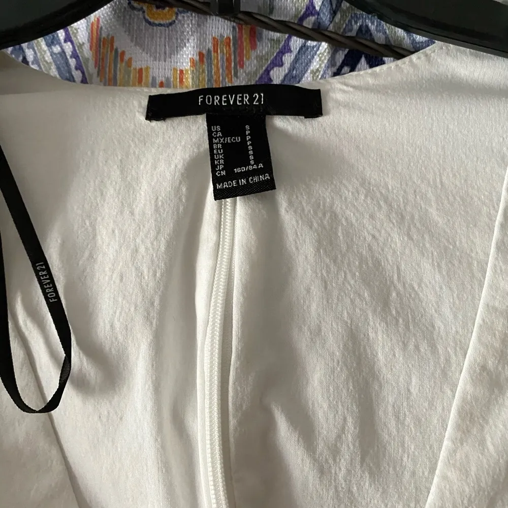 cropped puff sleeve top - Image 5