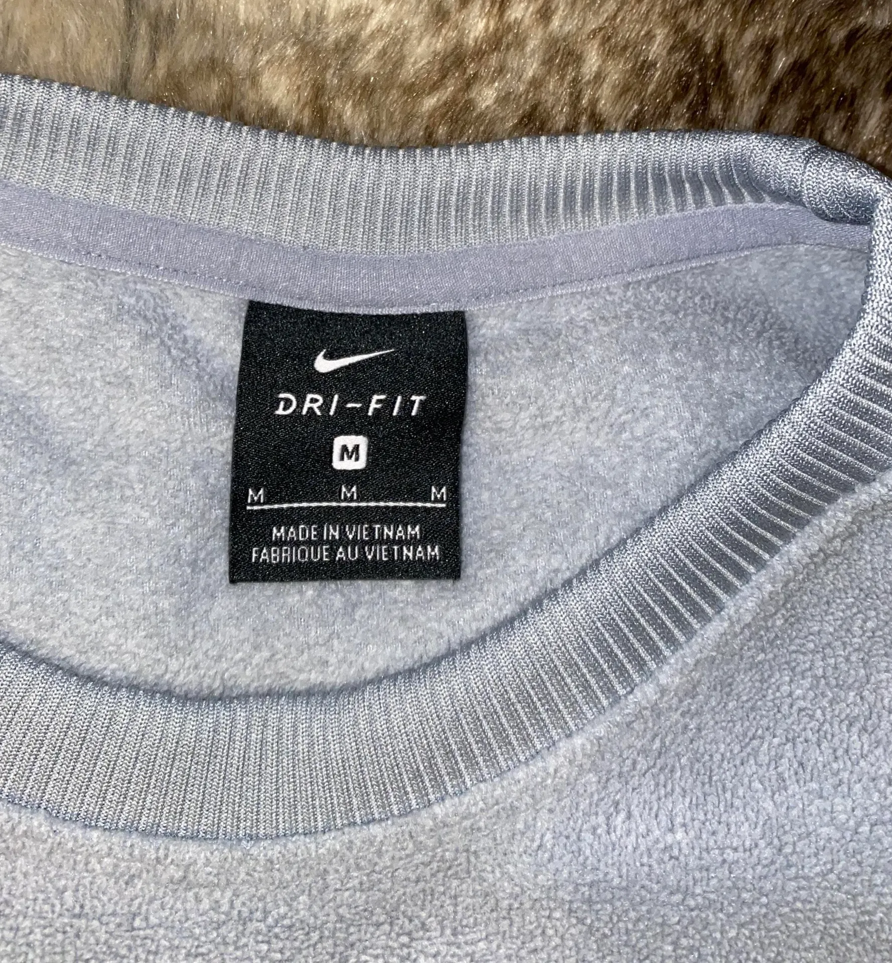 Crop Sweatshirt - Image 3