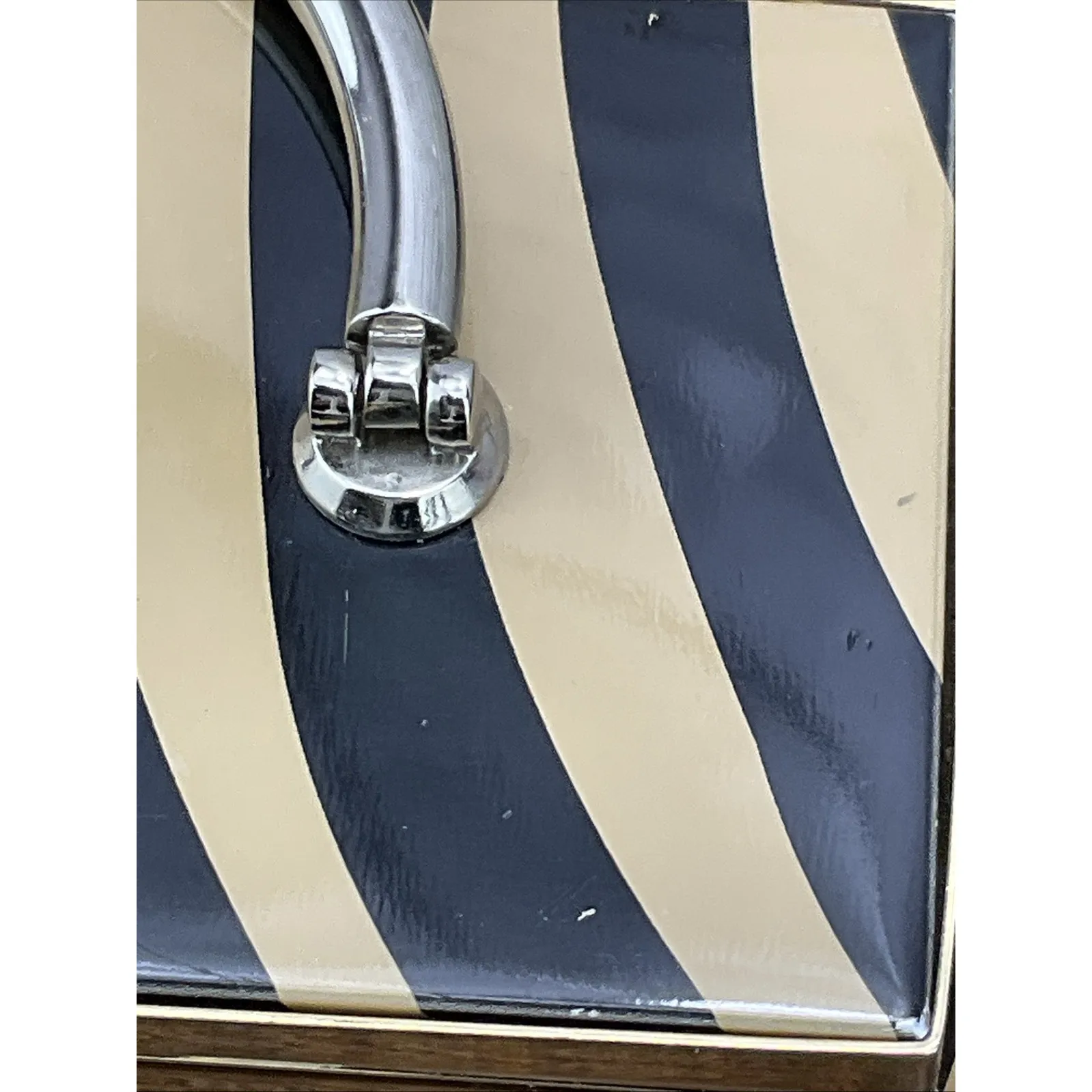 TZ Case Zebra Mini Cosmetic‎ Case With Mirror - Image 10