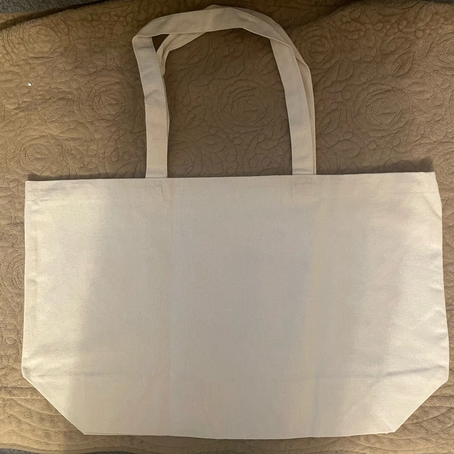 NWOT Mon Amour Heart Tote Bag - Image 2