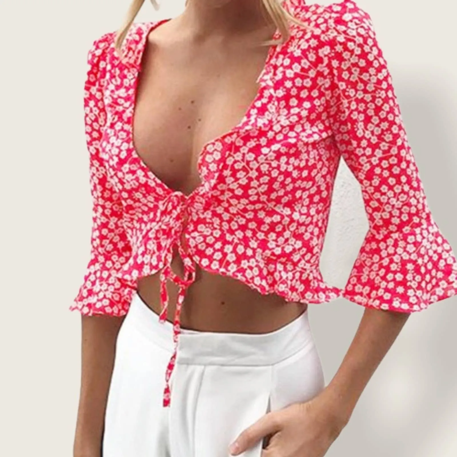 L’atiste‎ red floral deep v neck tie crop top small - Image 6