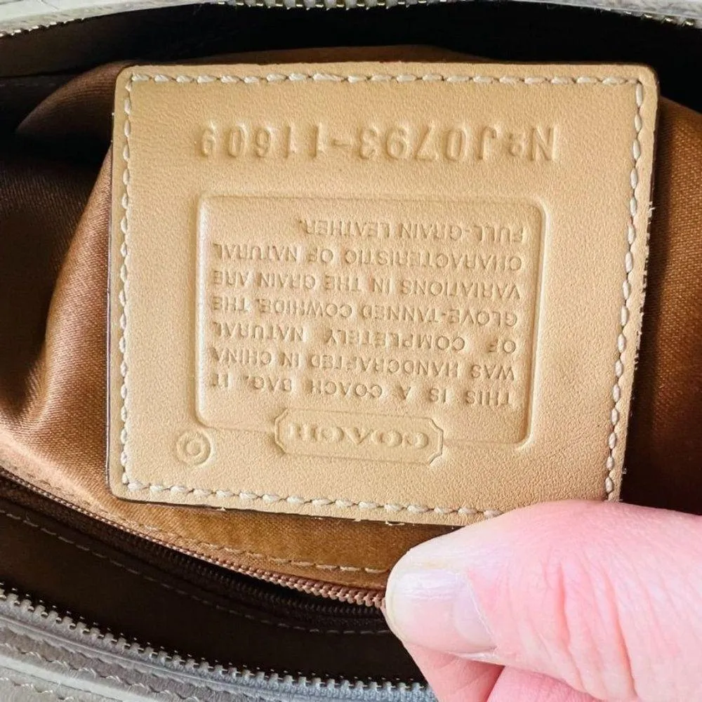 Genuine Leather White Y2K Retro Shoulder Bag - Image 11