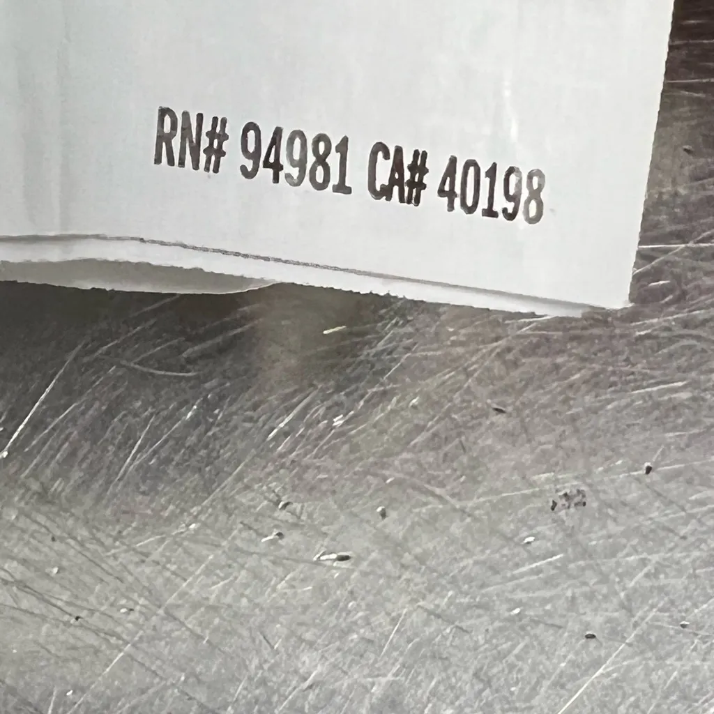 Forever 21 Womens White and Blue Flannel Button Down Shirt - Size Medium - VGUC - Image 7