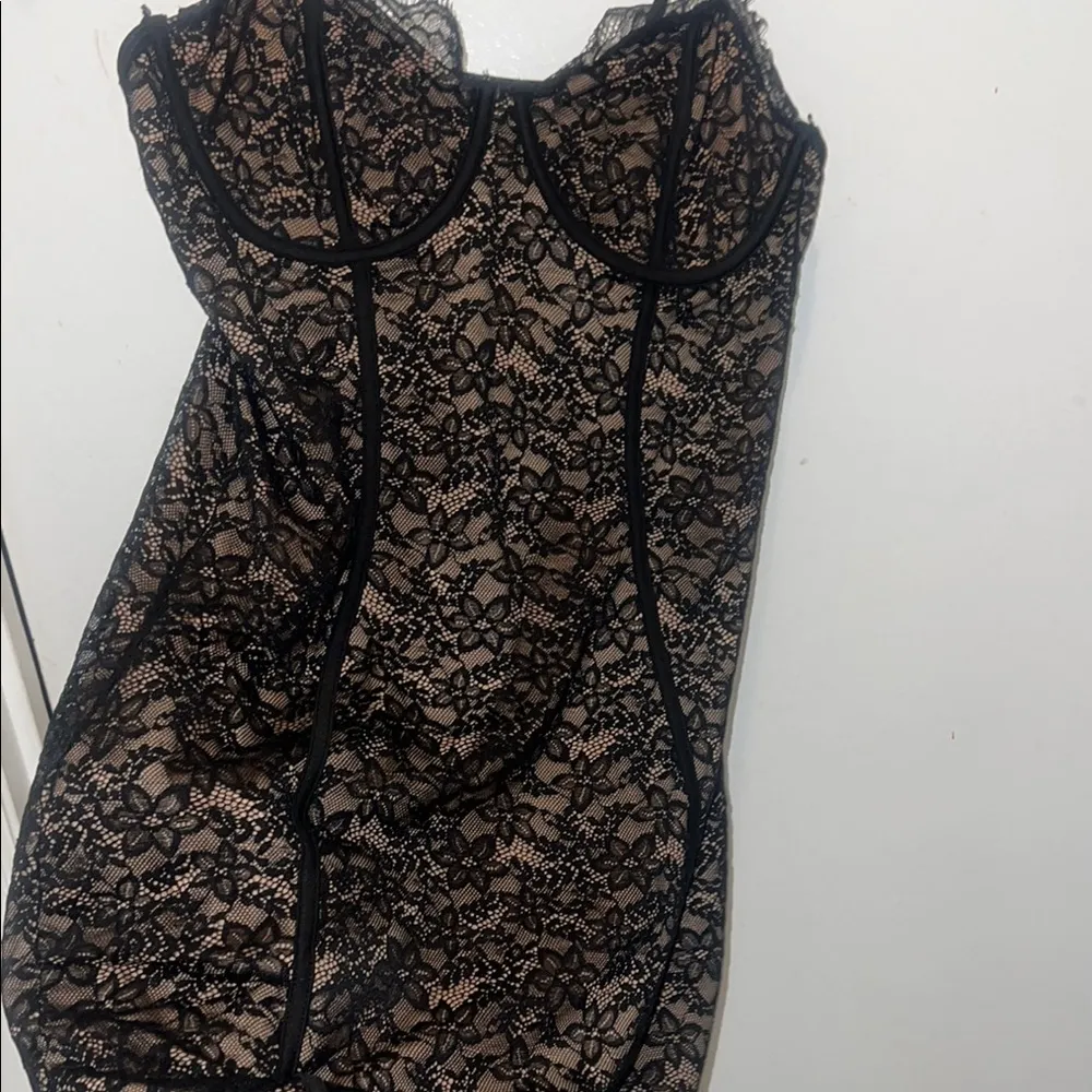 NWOT Corset Black nude Lace Bodycon Dress Medium - Image 5