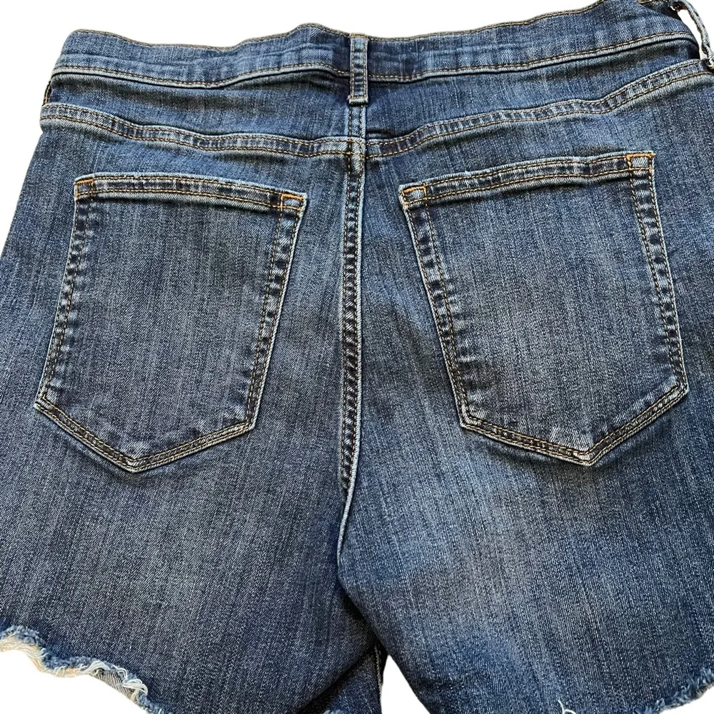 Banana Republic Factory Denim Short - Image 9