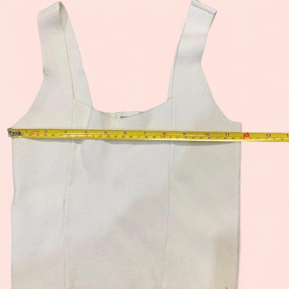 White Abercrombie & Fitch Cropped Top - Image 6