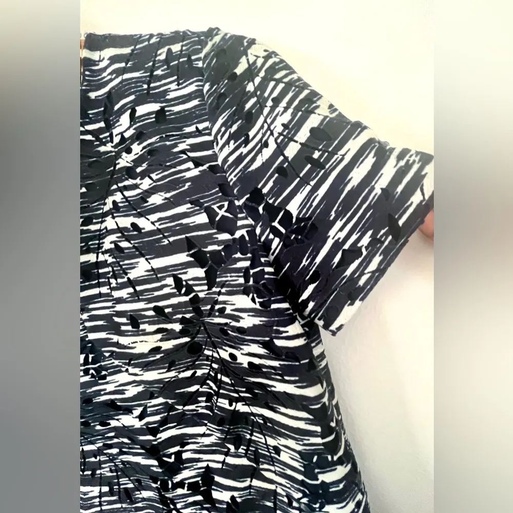 Dina Space Dyed Cutout $498 Navy Dress Size 6 Excellent Condition! - Image 10