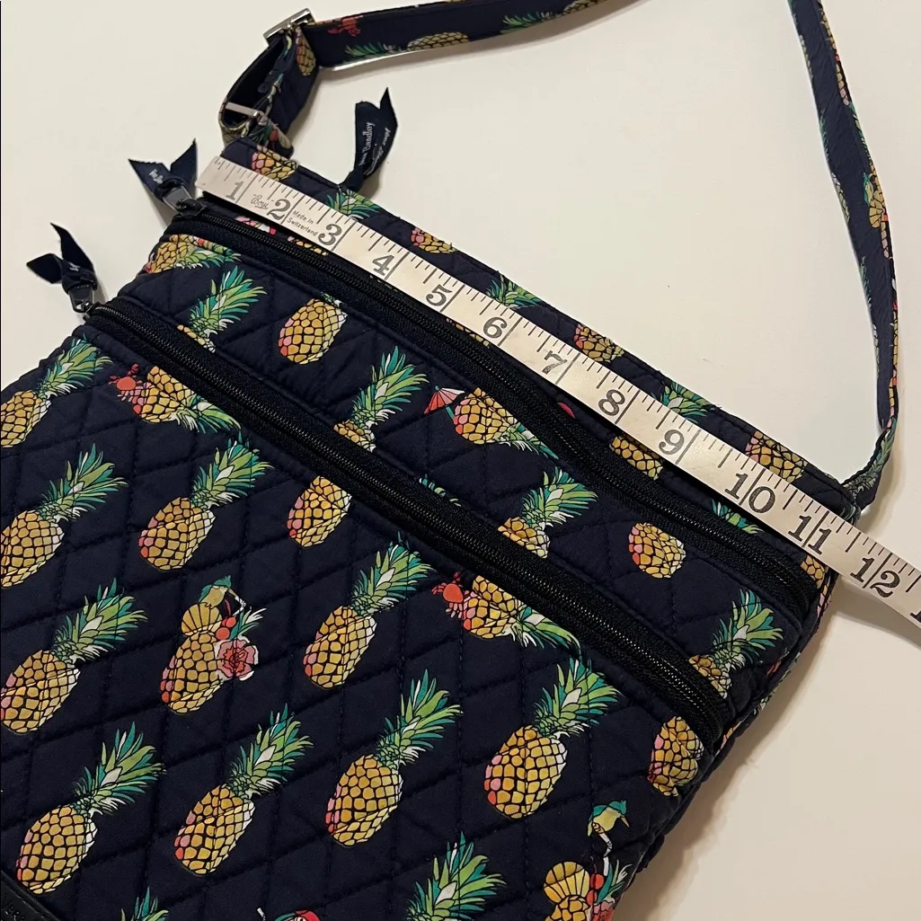 Vera Bradley Trio Zip Hipster Toucan Party Bag and wallet SET. Like New - Image 5