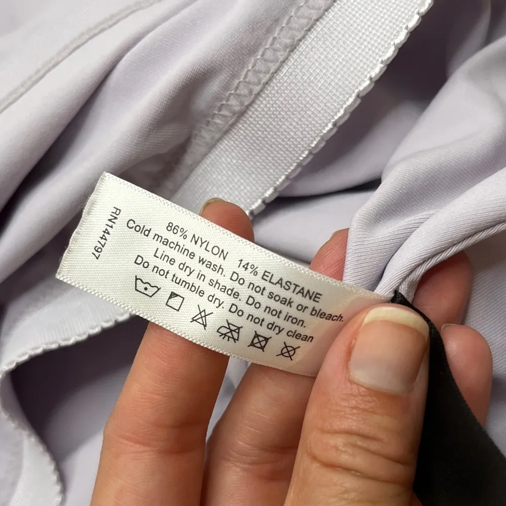 Blackmilk | Matte Black Short Sleeve Crop Top | Lavender Sz XXL - Image 10