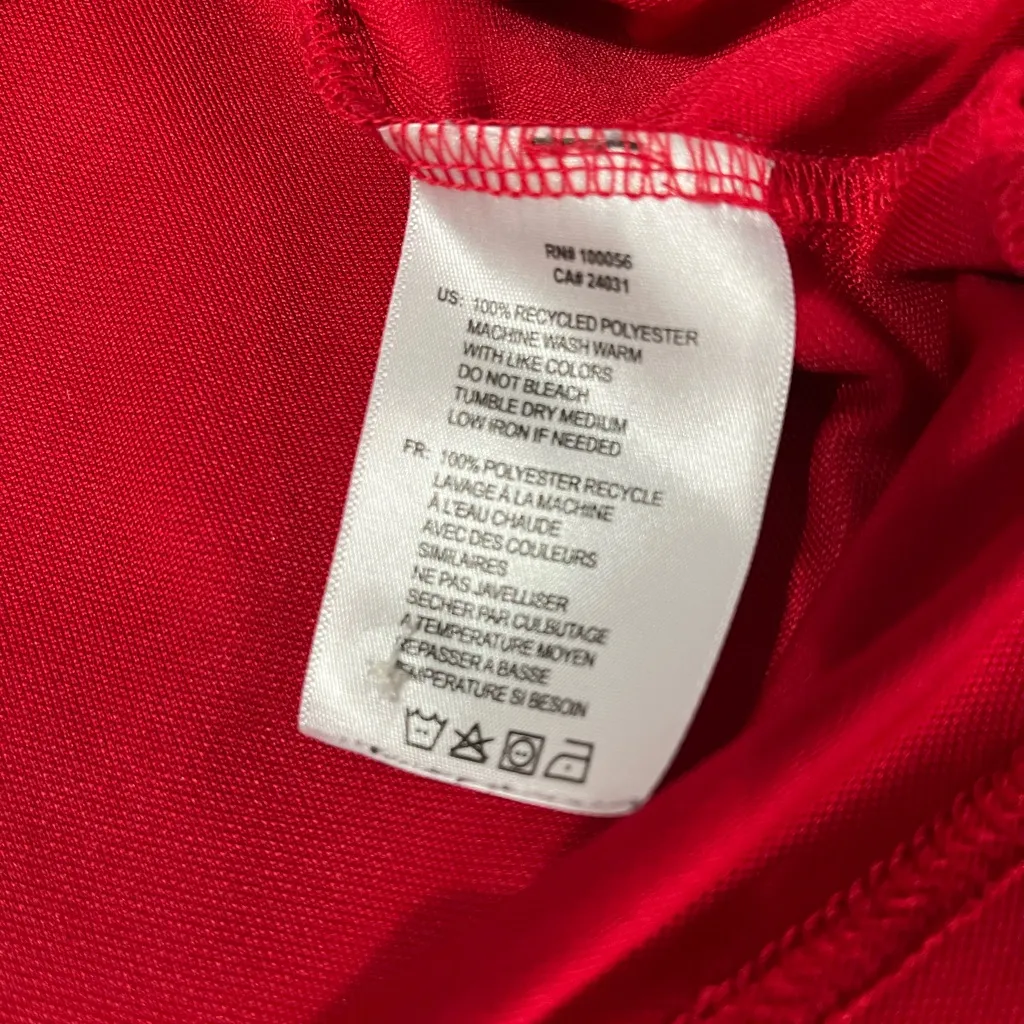 Chick Fil A Women’s Employee Red Collard Shirt Top Size Medium - Image 5