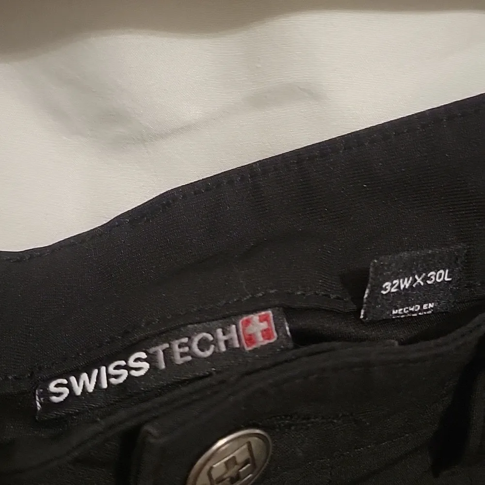 NWOT Swiss Tech Black Soot 32x30 Polyester Pants Size 32 - Image 2