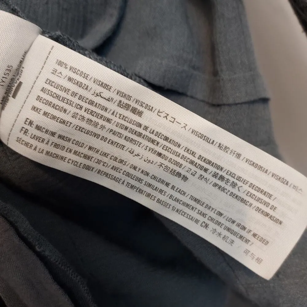 Abercrombie and Fitch Blue Gray Flowy Babydoll Tie 3/4 Sleeve Shirt Blouse Top - Image 3