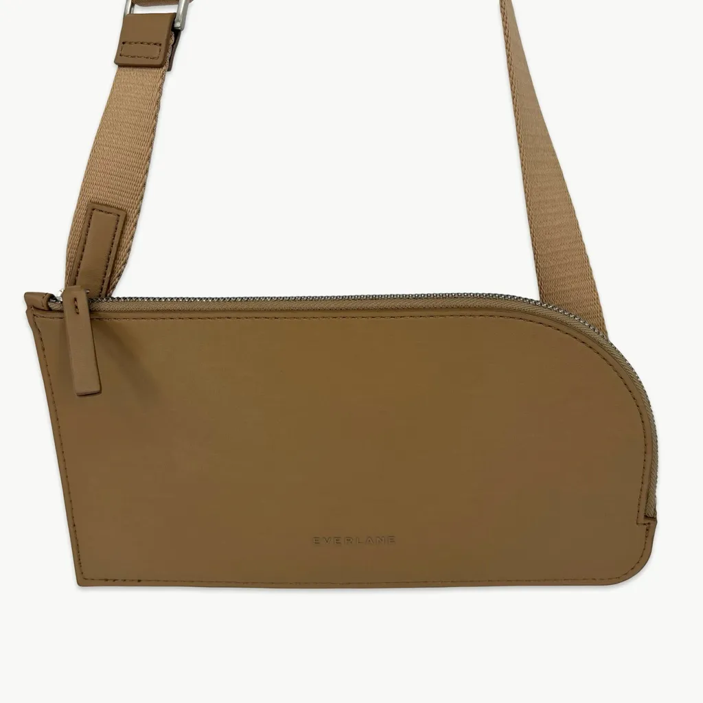 Everlane The Cactus Leather Sling Small Crossbody Bag | OS | Cashew Tan - Image 6