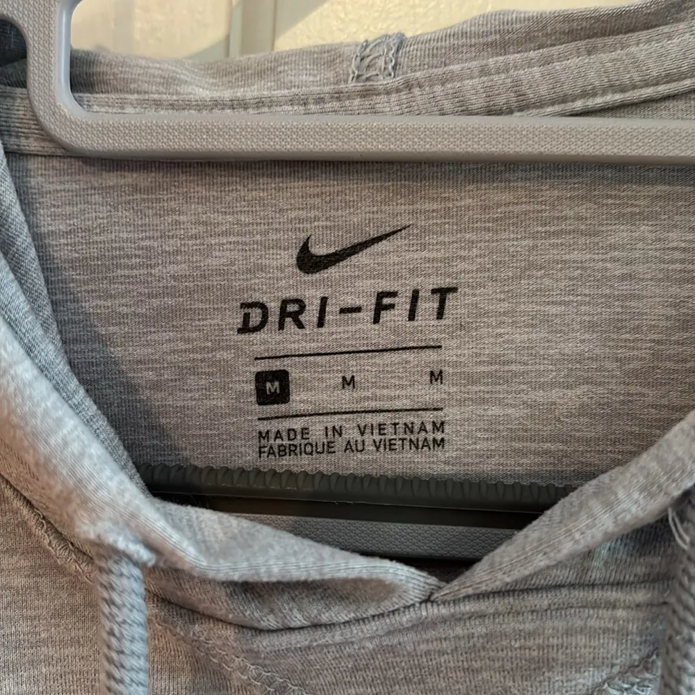 Nike Dri-Fit Cropped Hoodie - Image 2