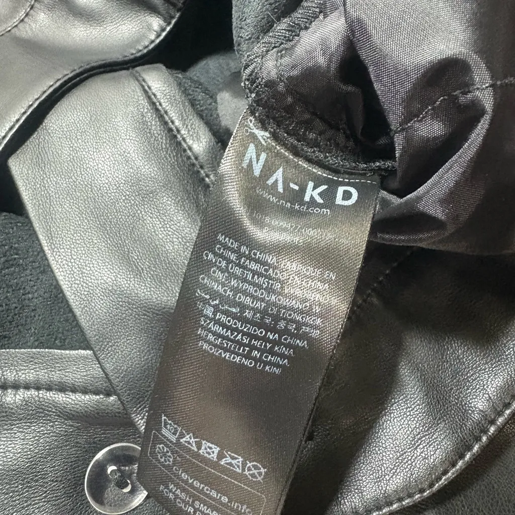 NA-KD PU Mid Rise Faux Leather Pants - Image 10