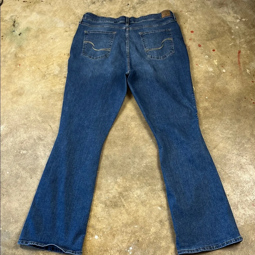 Signature by Levi Strauss  bootcut jeans
Size: 18 - Image 4