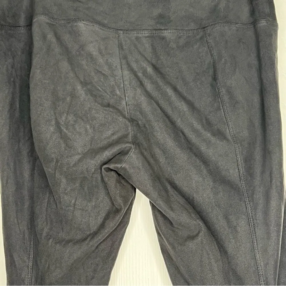 Lysse Ultrasuede Legging With Knee Seam Detail size s tight high waisted - Image 4
