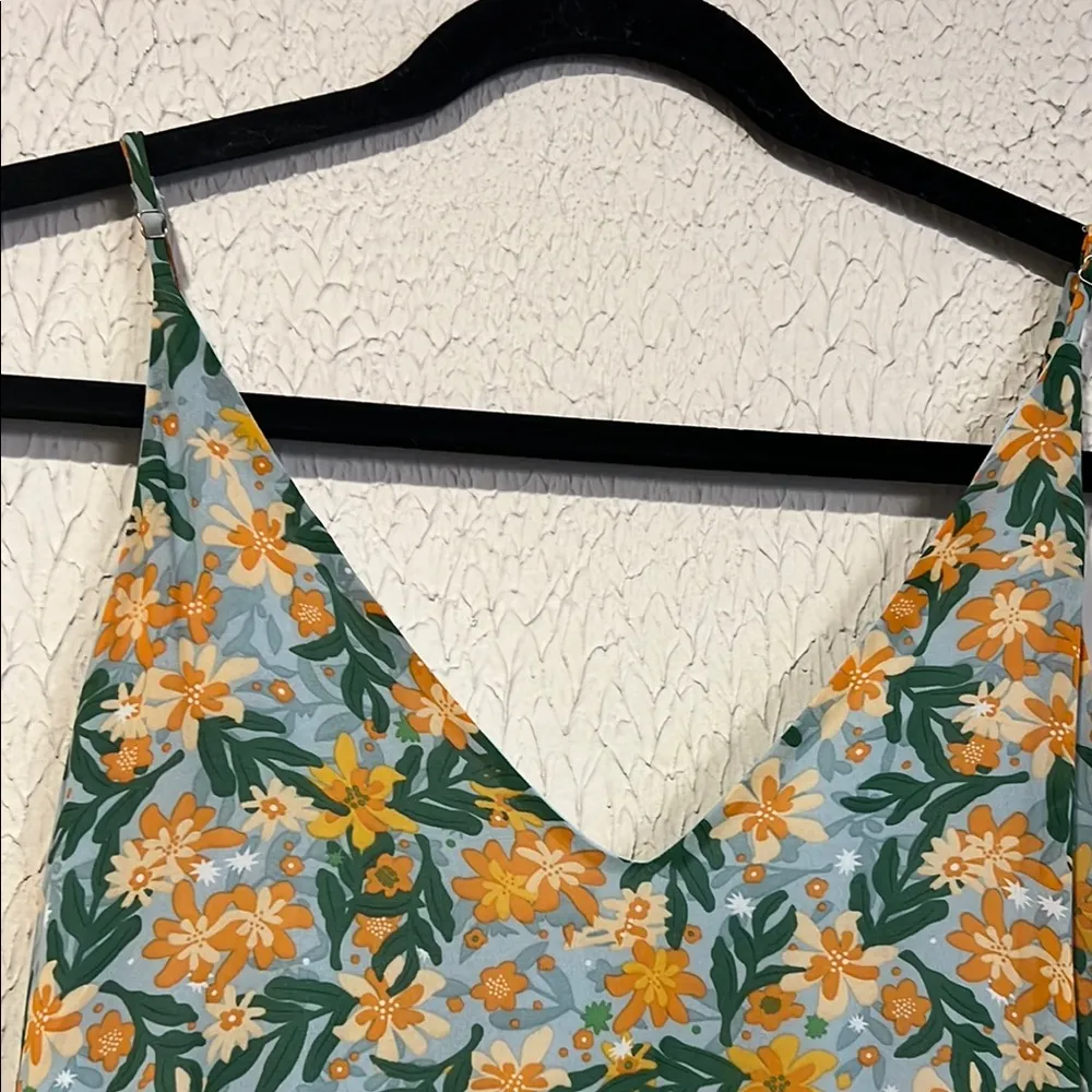 Lush Tropical Floral Spaghetti Strap Maxi Dress size small - Image 9