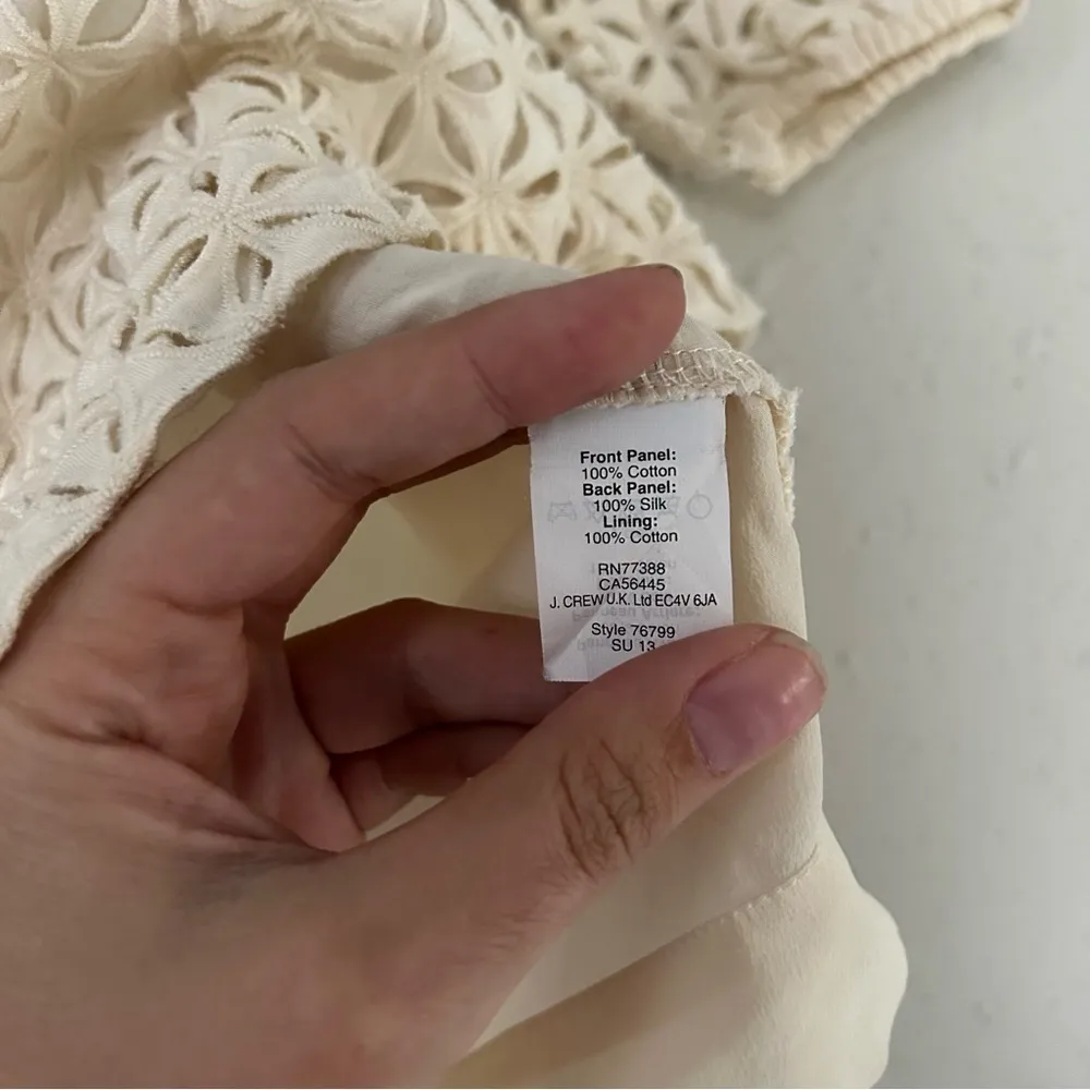 🦋 J. Crew Cream Eyelet Short Sleeve Silk Blouse XS Neutral Minimalist Classic - Image 3