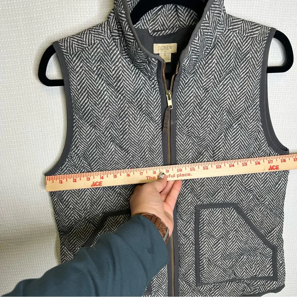 J.Crew | Woman’s Small Grey Vest Coat‎ Jacket Gray Puffer - Image 5