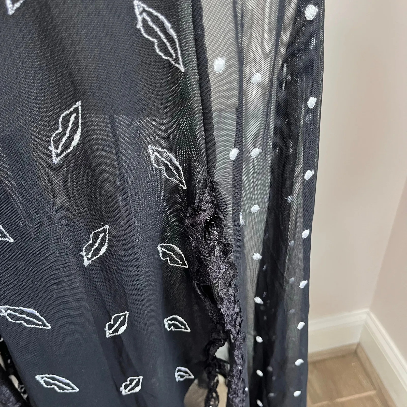 Flora Nikrooz Sheer Vintage Black Slip Dress Y2K Mesh Lip Print Size XS - Image 4