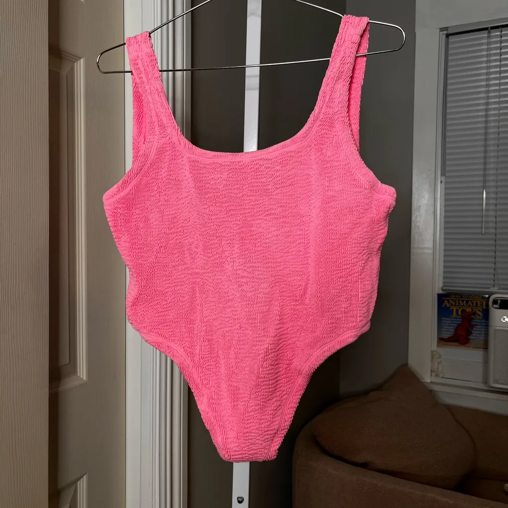 Kutswim Textured Barbie Pink Hunza Style Swimsuit L - Image 12