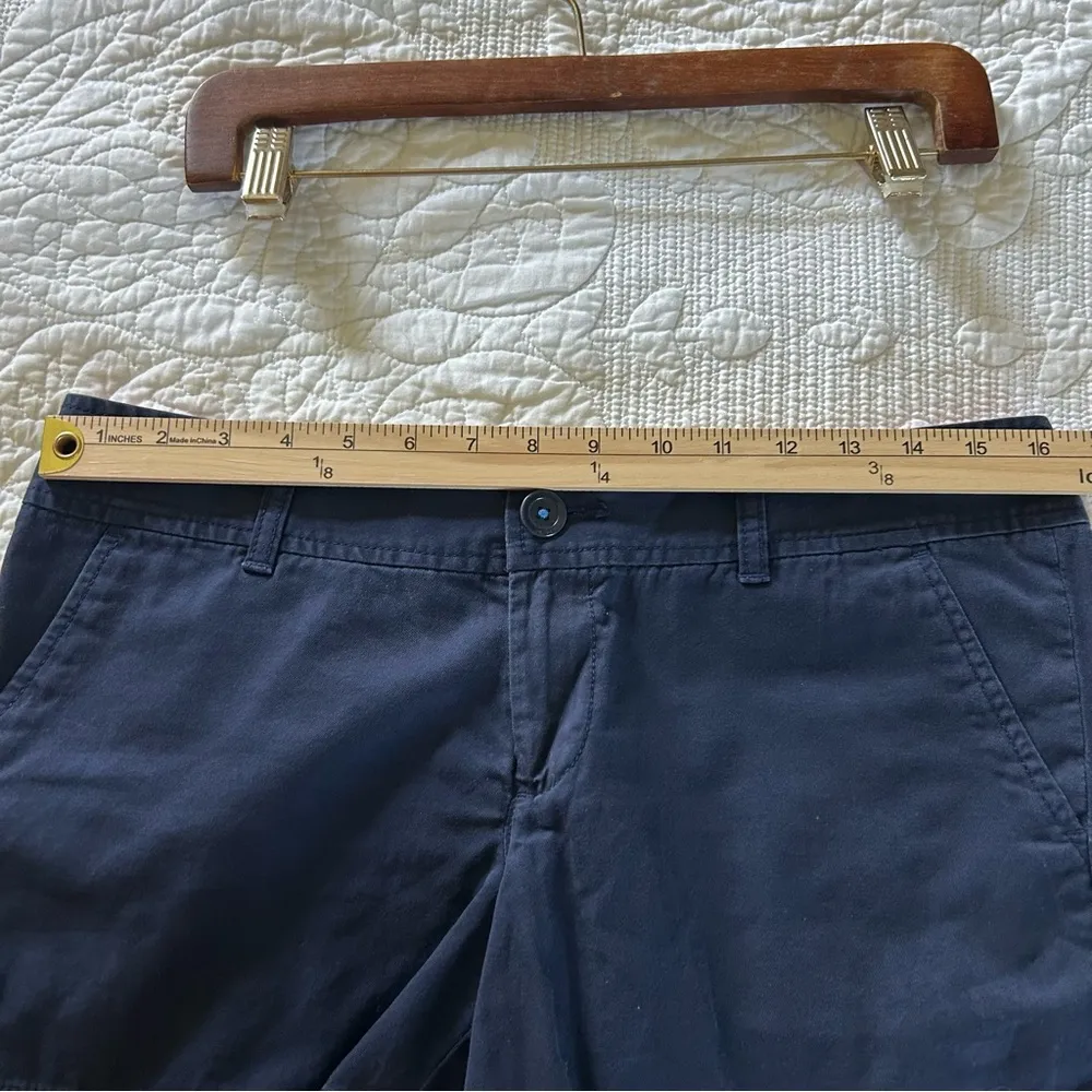 Lilly Pulitzer Chino Cotton Navy Shorts. Size 6. - Image 8