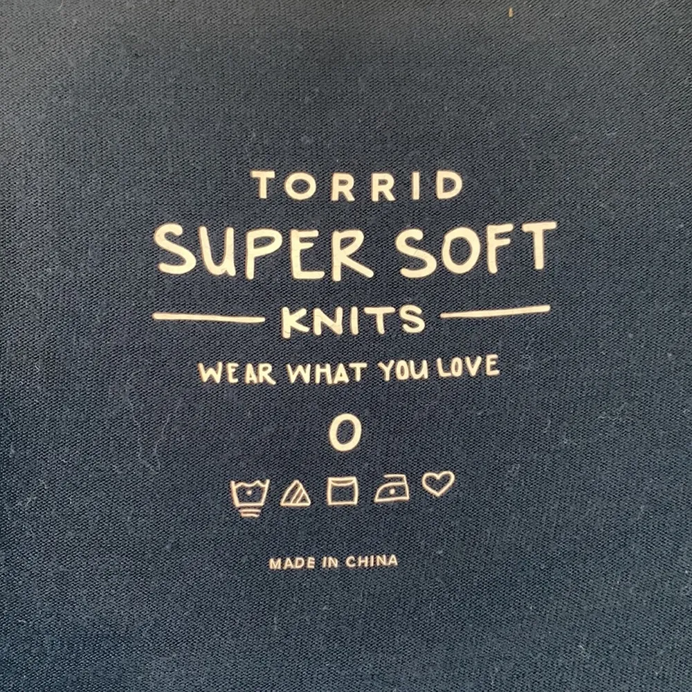 Torrid Super Soft Lace Detail Short Sleeve Shirt - Image 5