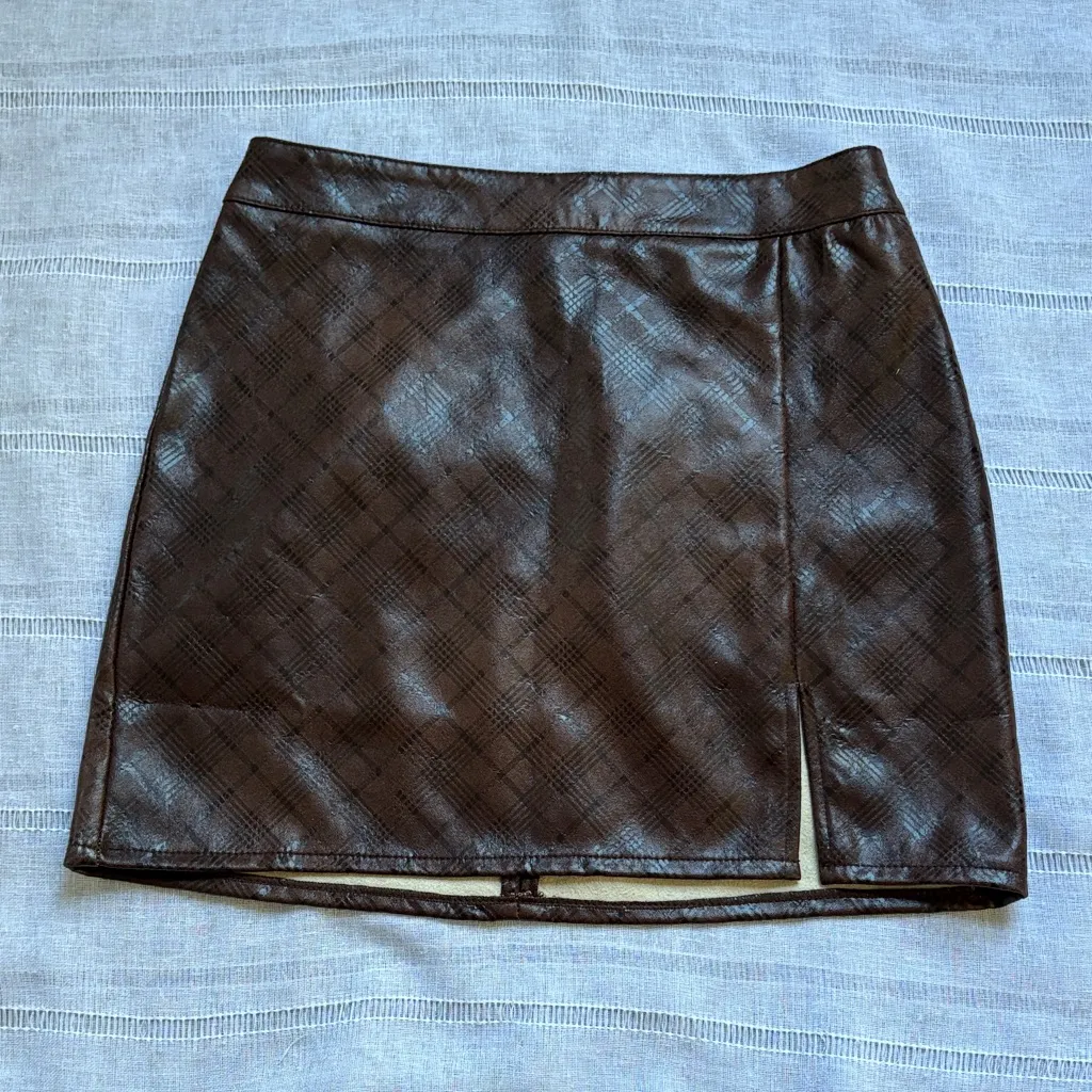 Le Lis Chocolate Plaid Faux Leather Mini Skirt - Image 12
