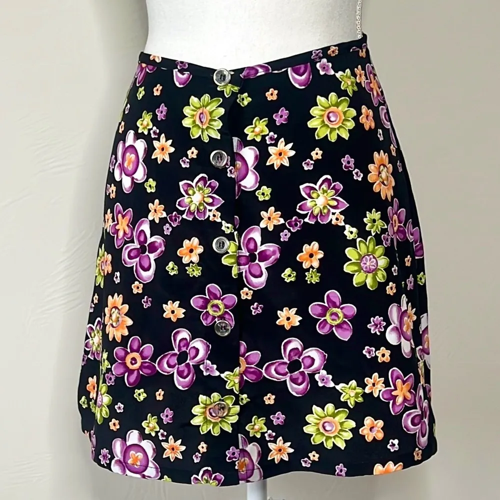 Vintage floral mini skirt - Image 2