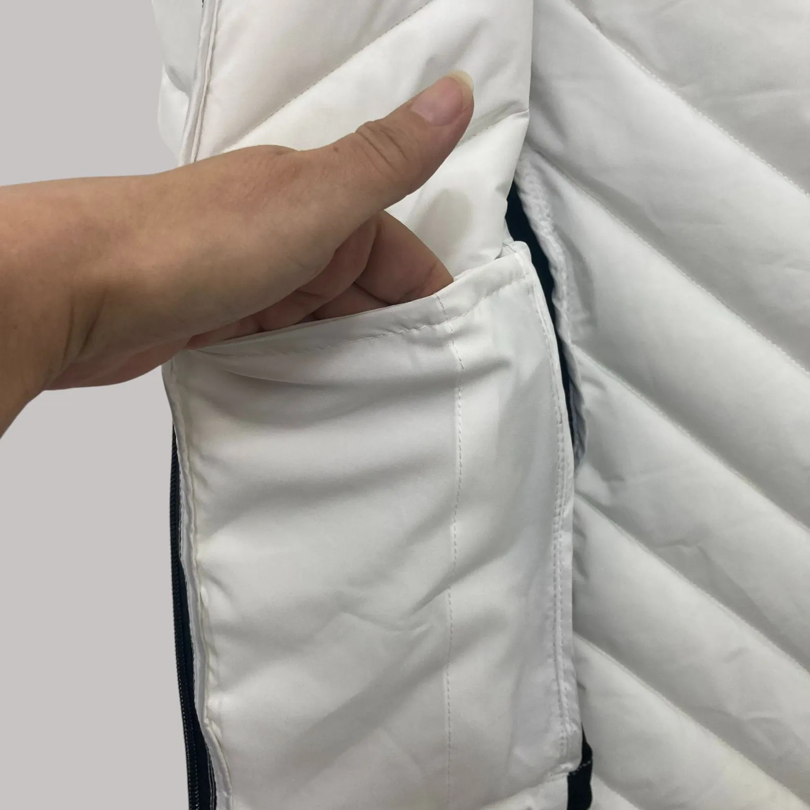 Elie Tahari White Quilted Puffer Jacket XS NWT - Image 8