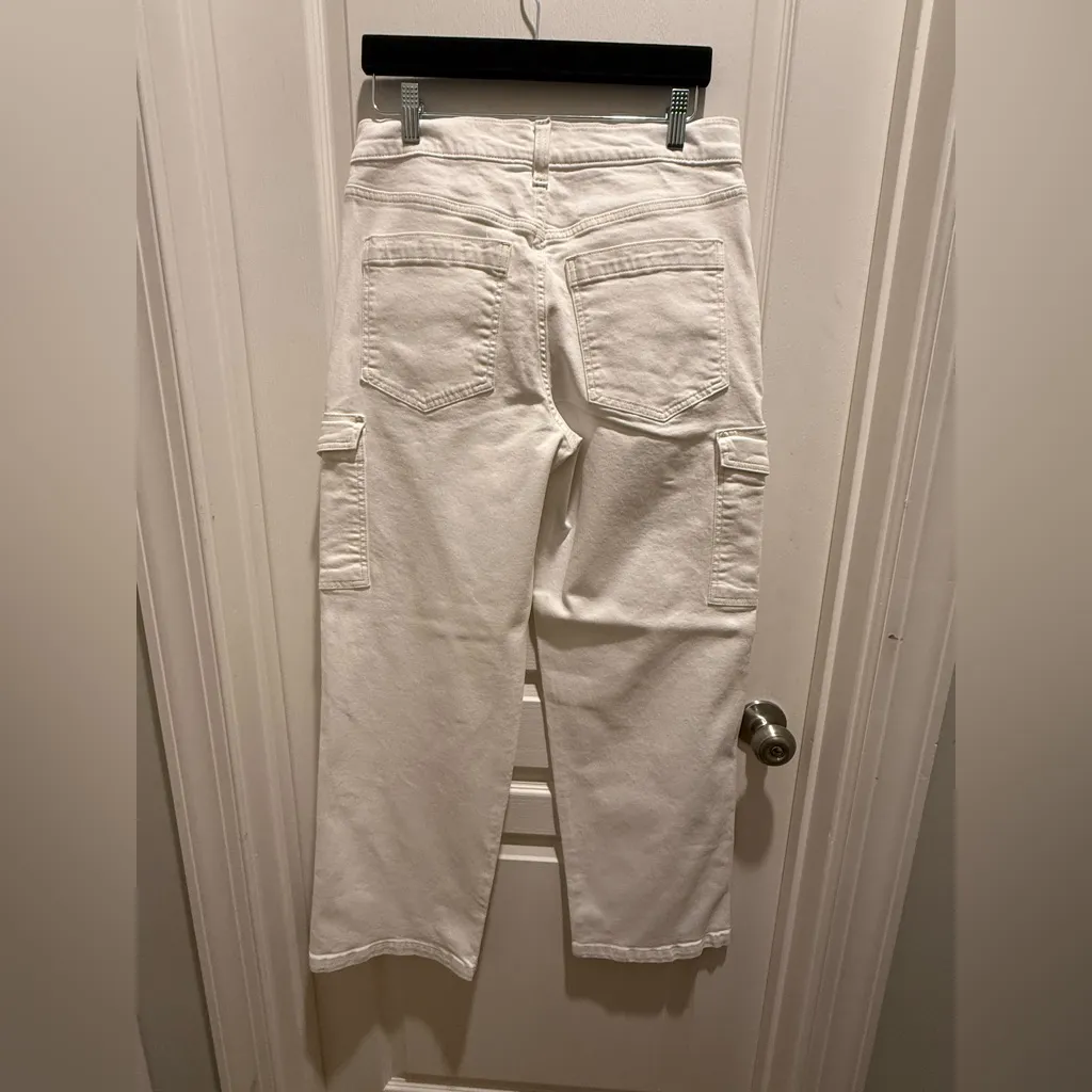 GAP Women’s Cargo Jeans size 28/6R - Image 3
