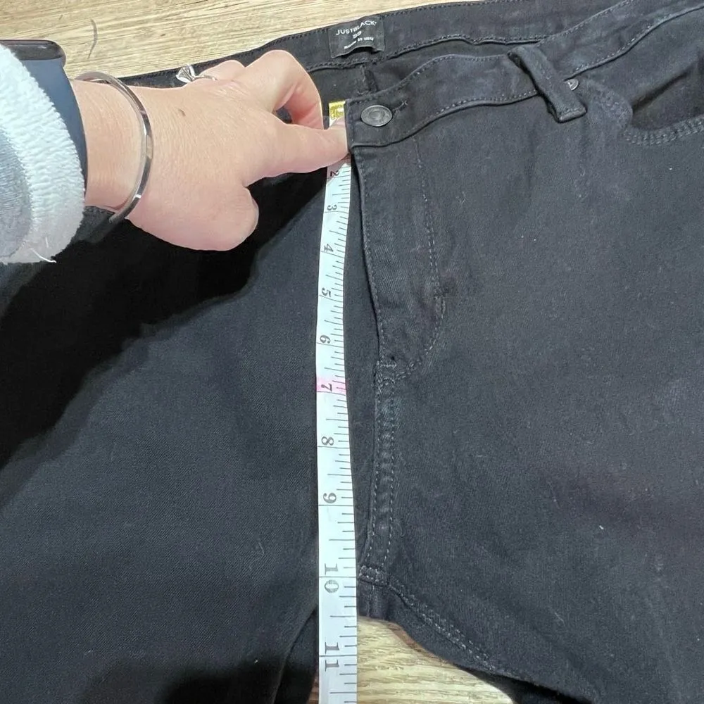 Just Black Denim Women's Mid Rise Stretch Capri Pants Black Dark Wash Size 33‎ - Image 8