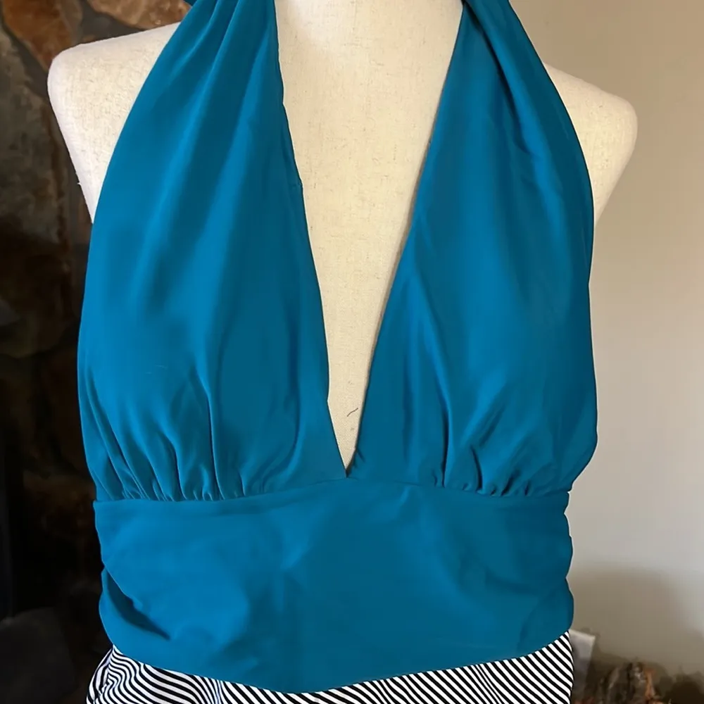 Cupshe “Keeping You Accompanied” Striped One Piece Swimsuit - Image 3