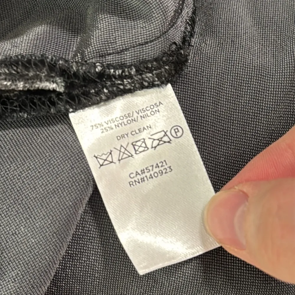 LOFT Dark Gray Velvet V-neck 1/2 sleeve popover Top Size S - Image 8