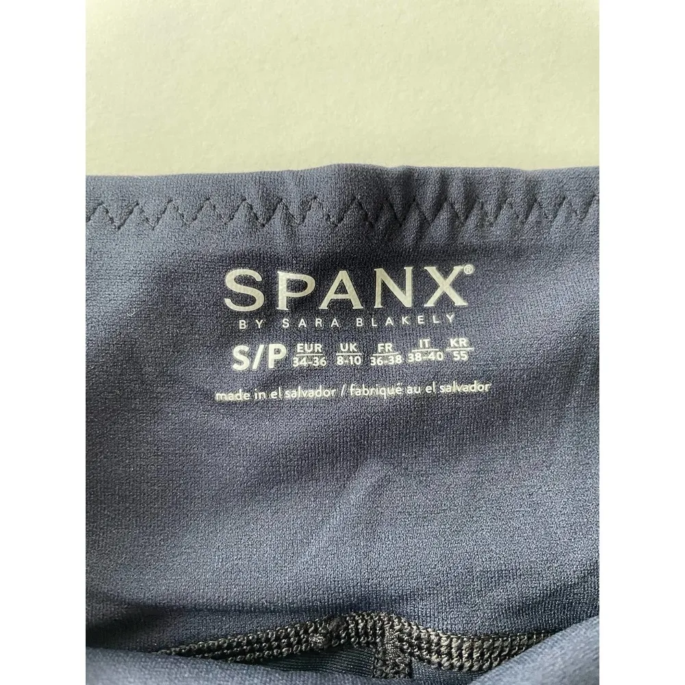 Spanx Shaping Compression Crop Legging Lapis Night Size Small - Image 5