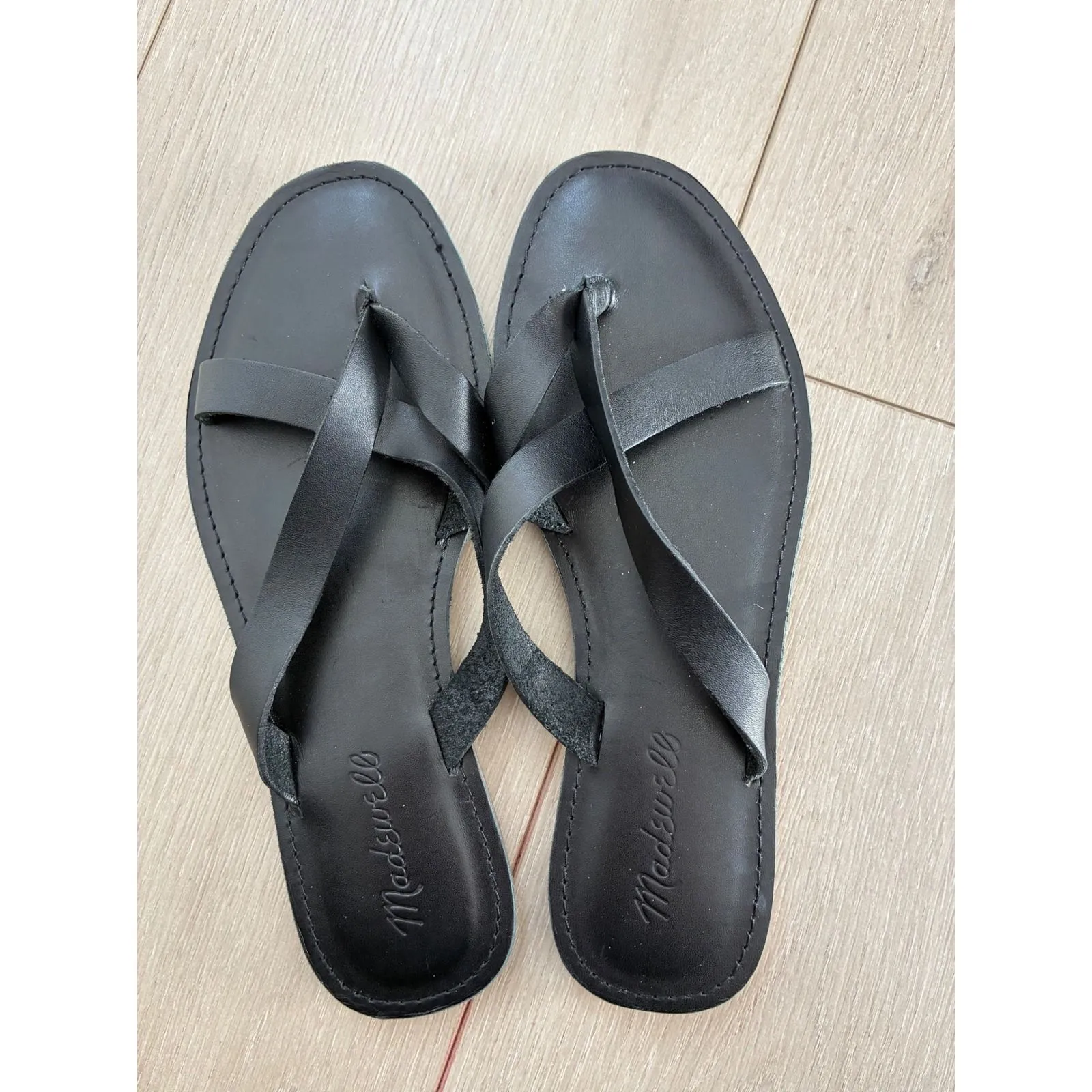 Madewell Black Leather Crossover Strap Thong Sandals Women's Size 7 - Image 2