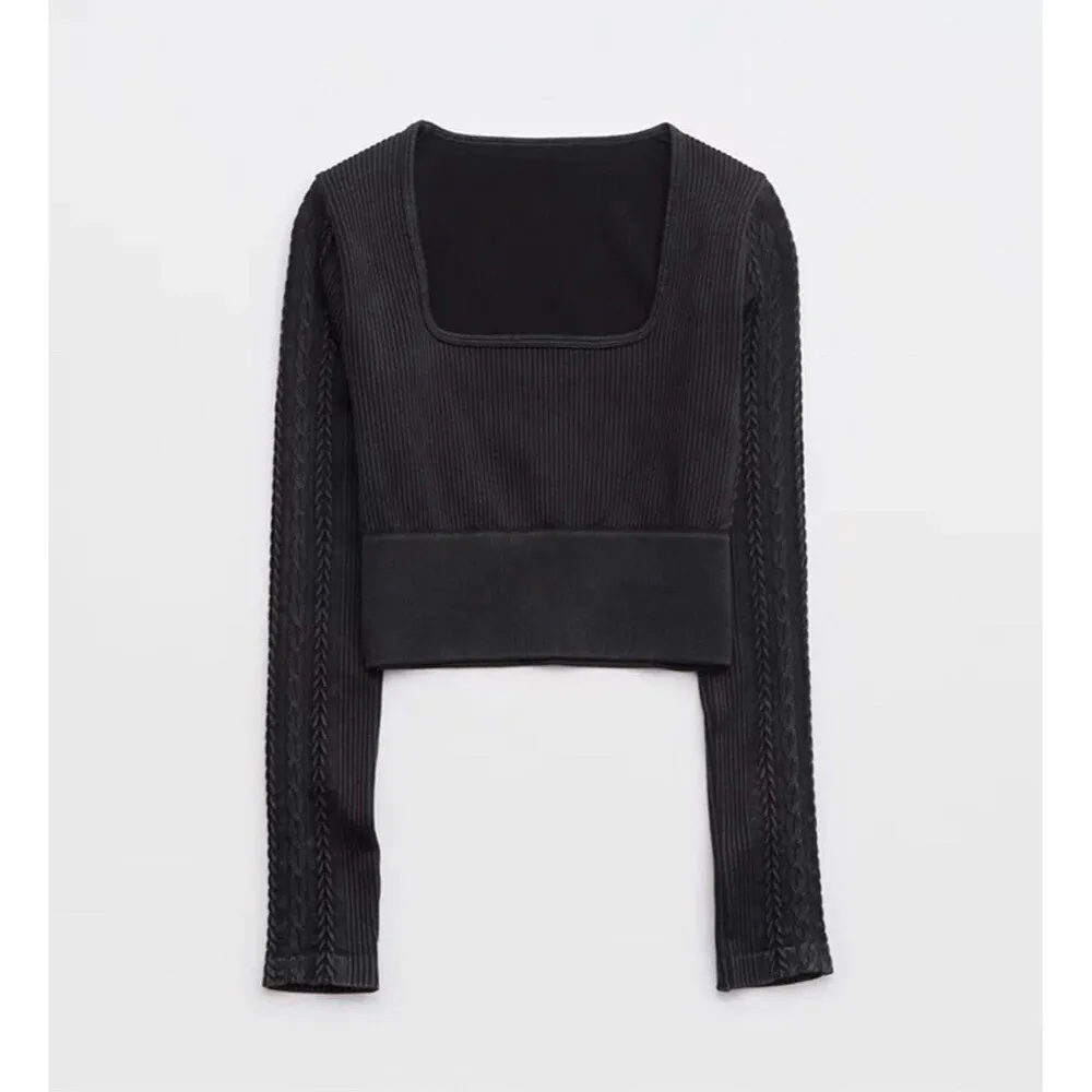 OFFLINE By Aerie Seamless Cable Square Neck T-Shirt
True Black Size Large - Image 3