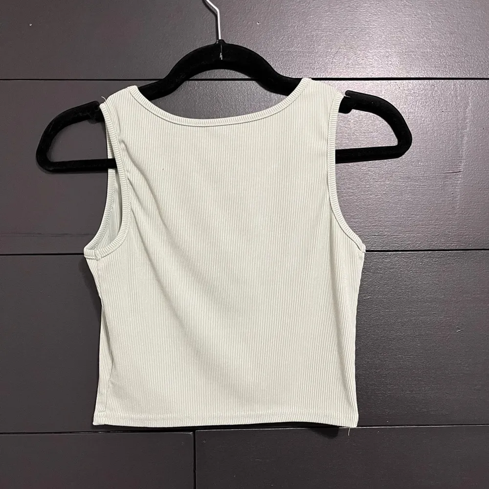YING YANG SUN Mint Green Ribbed Crop Tank Top Women’s Sz Small EUC - Image 3