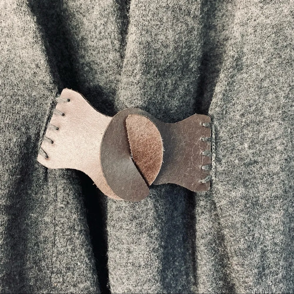 Anthropologie Bibelot Wool Cardigan Leather Buckle/Cut-Outs Charcoal Grey size M - Image 11